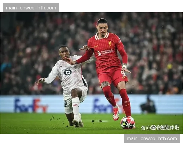 专家指出,里尔近期防守稳固得益于双后腰的有效保护